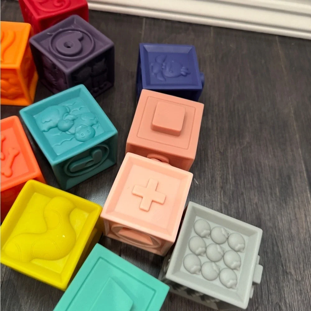 NWOT Rubber Colorful Stacking Building Blocks Set for Kids Infants Baby Toddlers